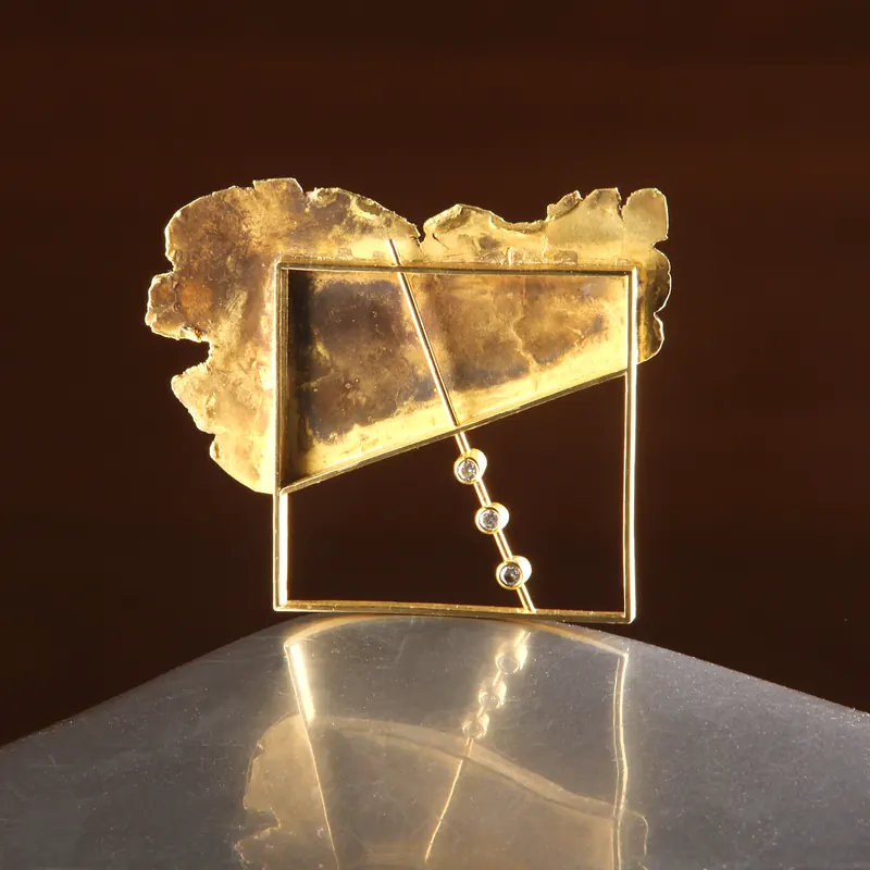 Fermall MF – Broche. Oro amarillo y diamantes · joyería Manuel Baró