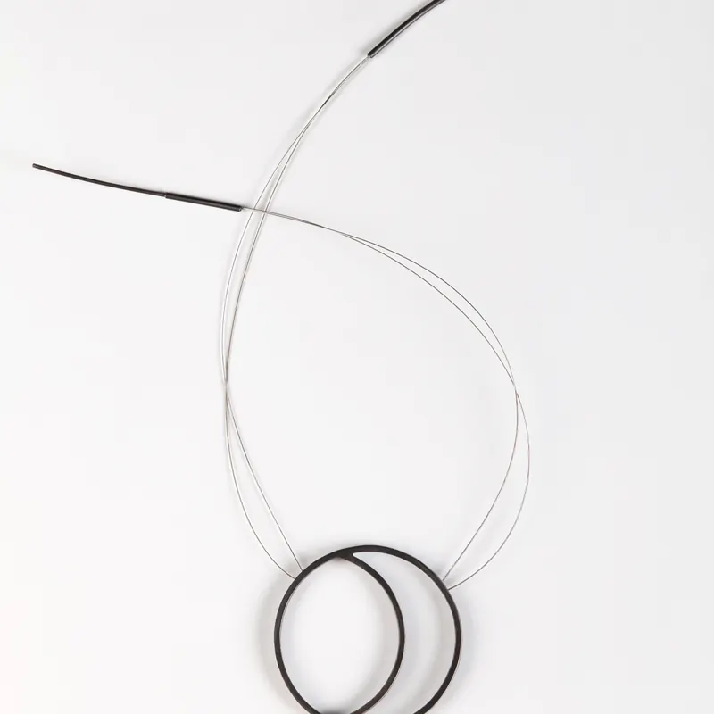 Penjoll negre – Colgante. Plata oxidada · joyería Manuel Baró