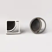 Penjoll negre – Colgante. Plata oxidada · joyería Manuel Baró – fotografía 2